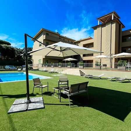Residence San Francesco Тирренія Екстер'єр фото