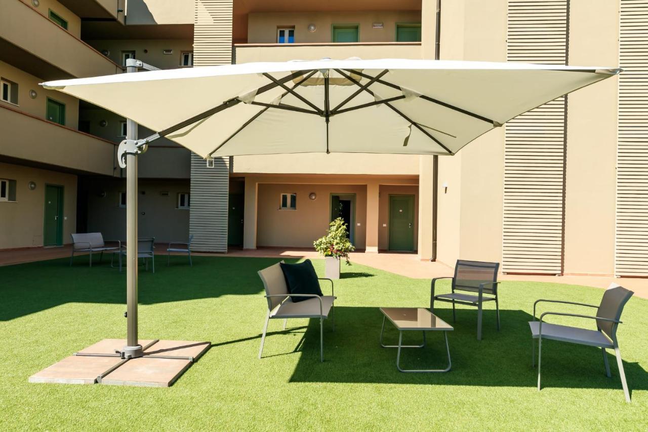 Residence San Francesco Тирренія Екстер'єр фото