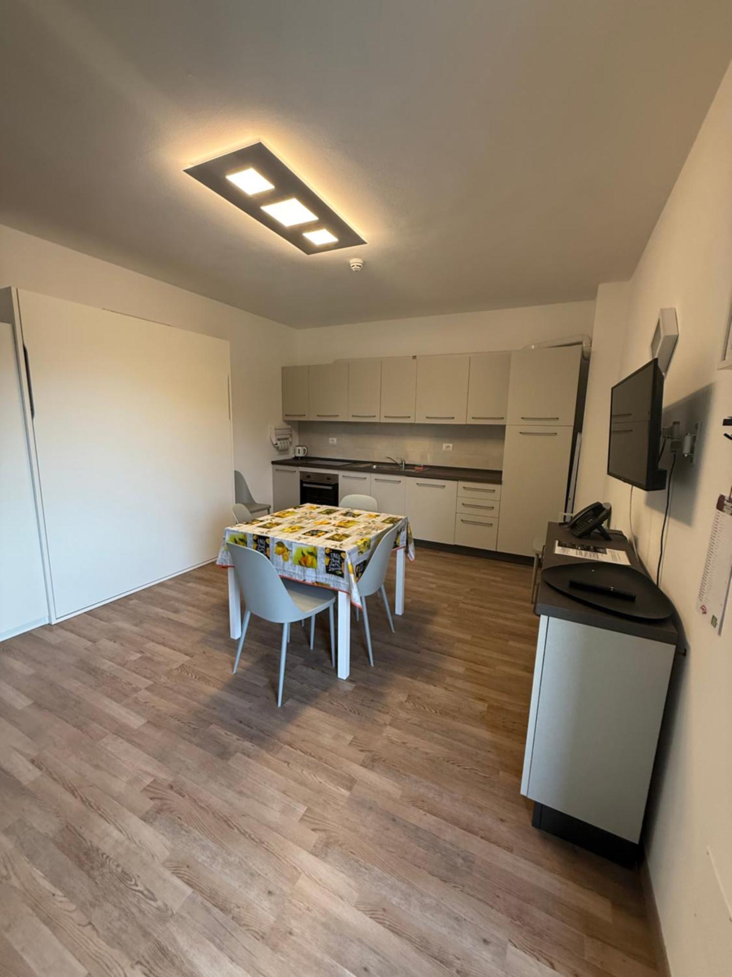 Residence San Francesco Тирренія Екстер'єр фото