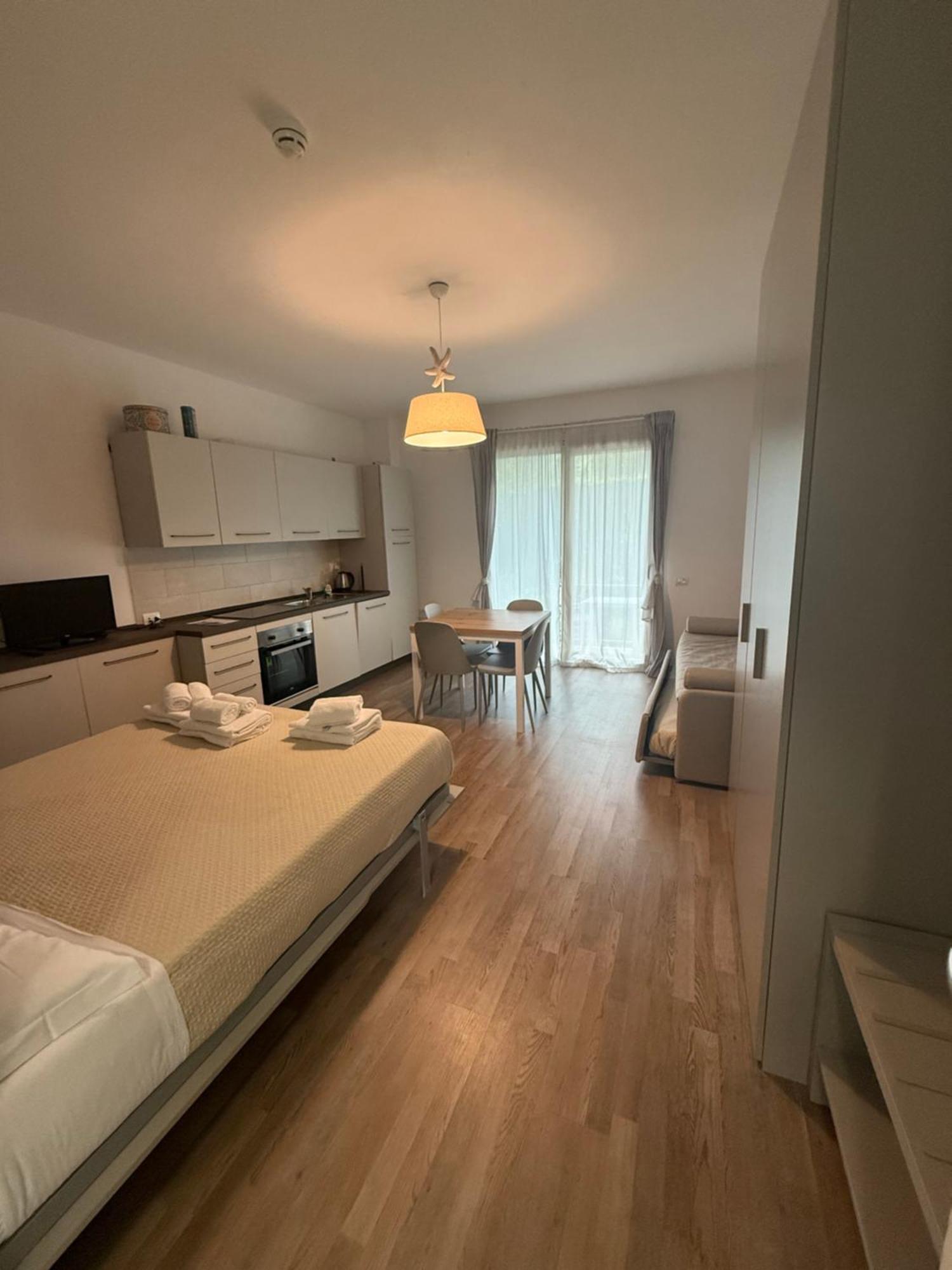 Residence San Francesco Тирренія Екстер'єр фото