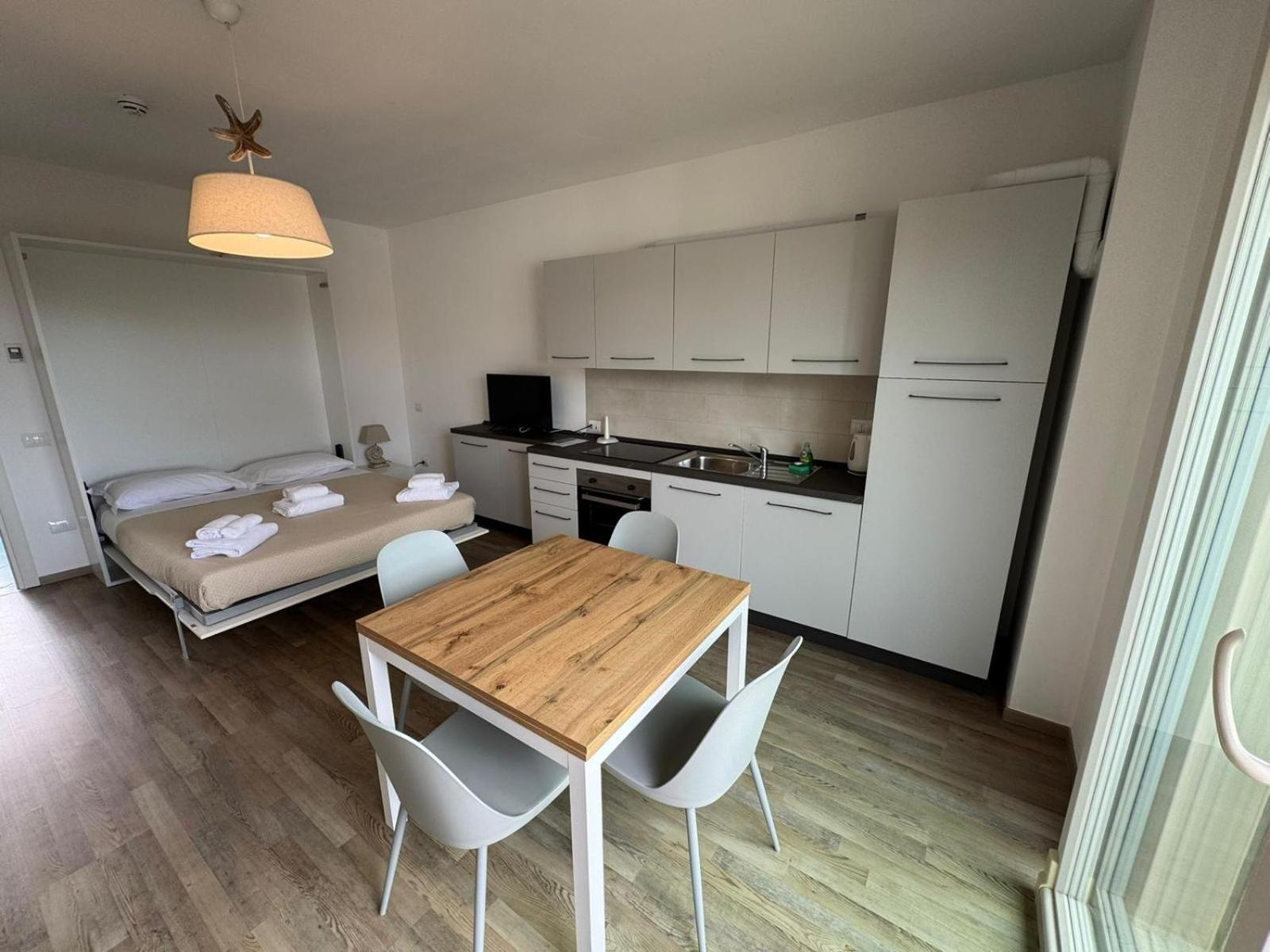 Residence San Francesco Тирренія Екстер'єр фото